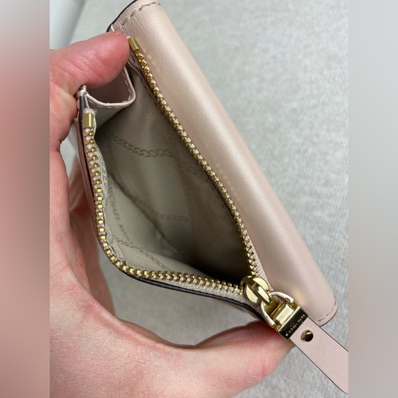 Michael Kors Blush Pink Smooth Leather Wallet - Picture 6 of 8